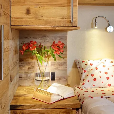 Hellochalet_la Maison Il Cervo アパート ブレウイル・チェルヴィナイア